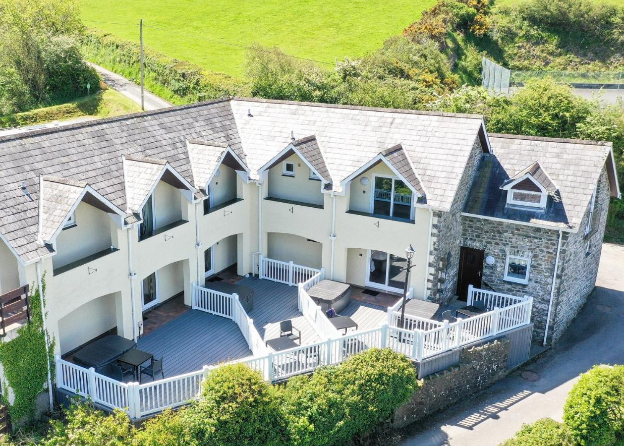 Gilfach Holiday Park Henfynyw Upper 외부 사진