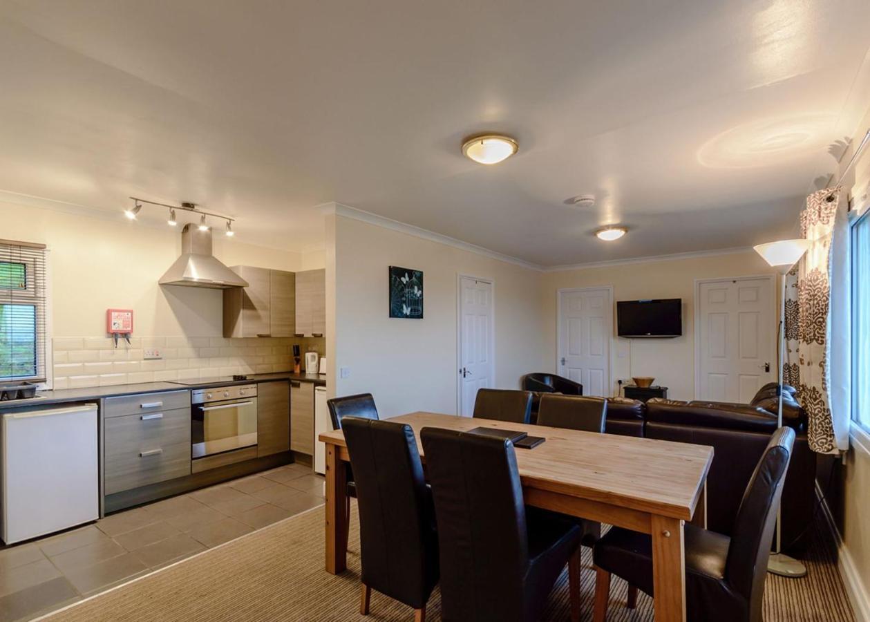 Gilfach Holiday Park Henfynyw Upper 외부 사진