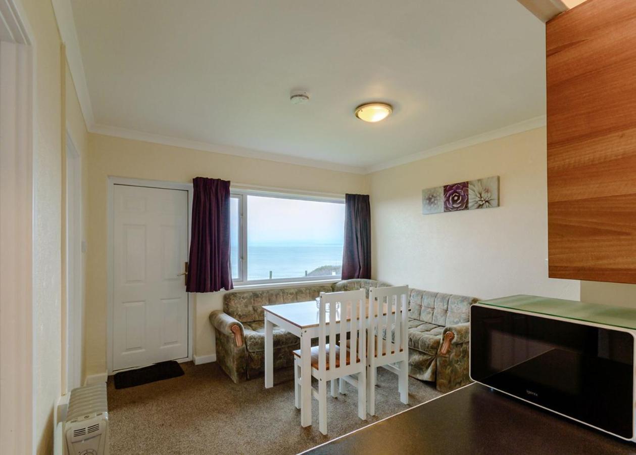 Gilfach Holiday Park Henfynyw Upper 외부 사진